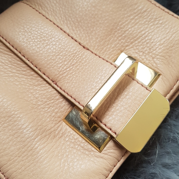 Sweet blush pink Liz Claiborne clutch purse - Picture 13 of 15